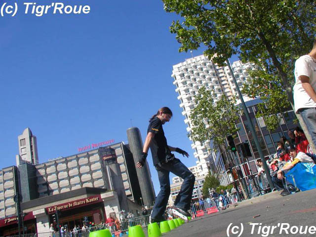Olivier Herrero en style slalom à Rennes sur Roulettes 2004