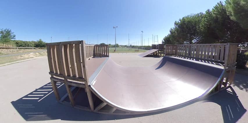 La mini-rampe du skatepark de Calvisson