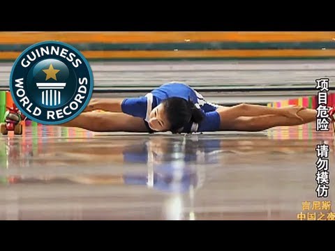 Record du monde de vitesse en Limbo à roller sur 50 m (Chine)
