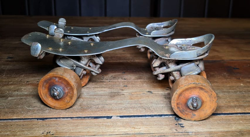 Patin en bois Henley Patin Henley basé sur un brevet de 1883