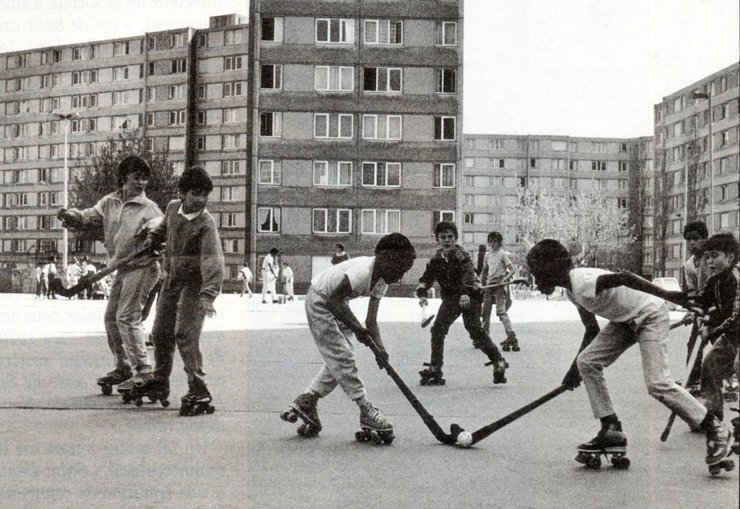Hockey en patin à roulettes (Robert Doisneau - 1950)