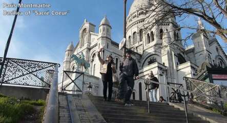 Fabien Caron en roller dans les escaliers du Sacré-Coeur à Montmartre