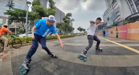 Session de roller freeride à Jakarta avec Nick Lomax