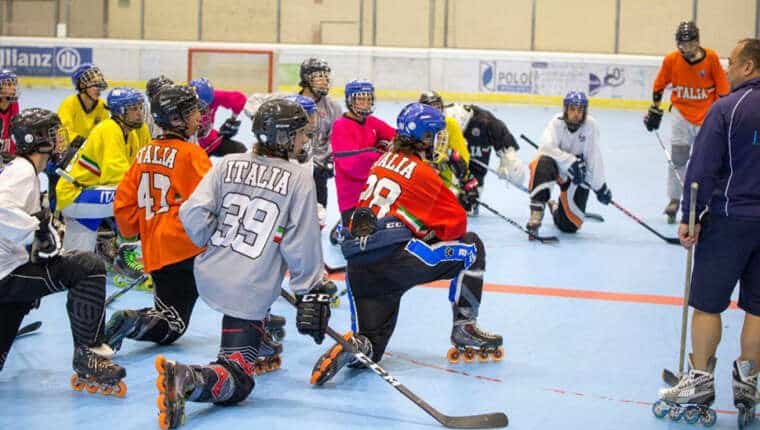 Préparation des équipes jeunes de roller hockey de l'Italie