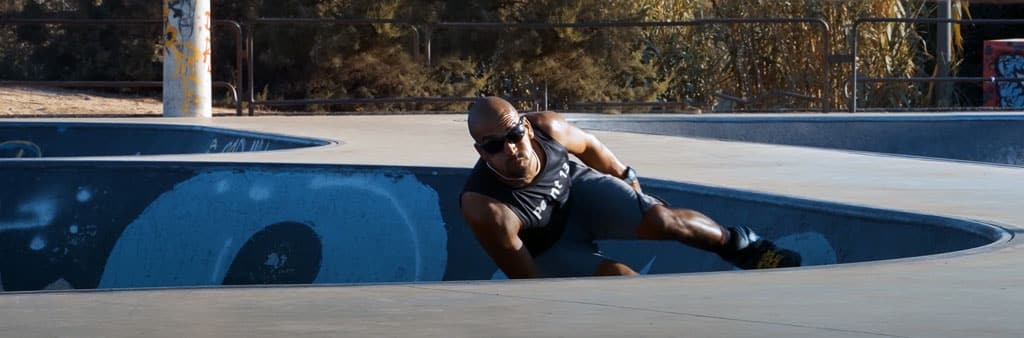 Kevin Quintin dans les courbes du bowl de Marseille