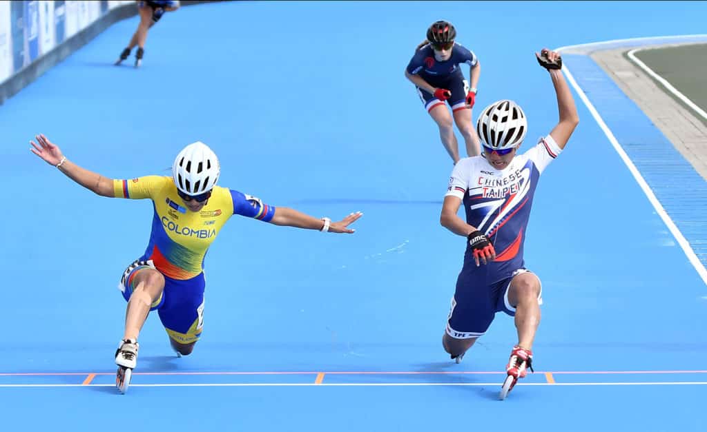 Arrivée du relais seniors femmes au Championnat du monde de roller course 2021