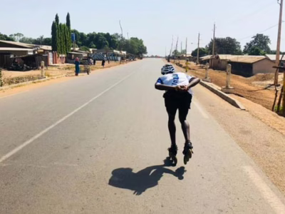 Efoe Fulbert : 1500 km en roller et en vélo au Togo et au Bénin