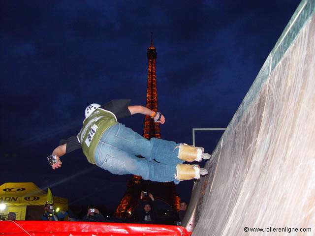 Wall ride au Salomon Freeskate Festival 2004