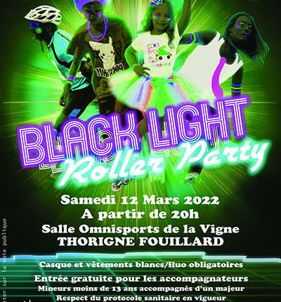 Black Light Roller Party 2022 (35)