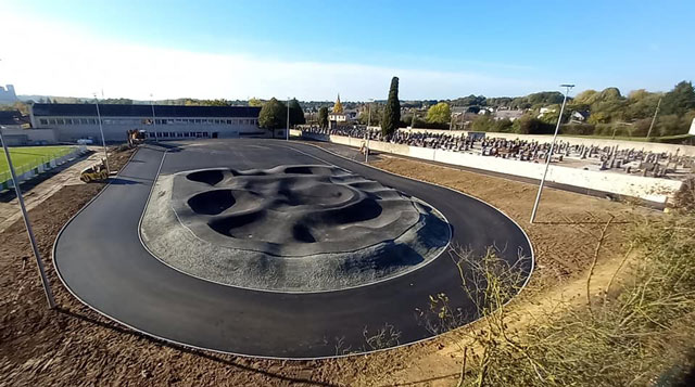 La piste de roller et le pumptrack de Saint-Pierre-la-Cour (53)