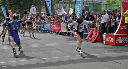 Marine Lefeuvre (EOSkates) remporte le sprint du marathon roller de Rennes sur Roulettes 2022 - photo : Vincent Lecourt
