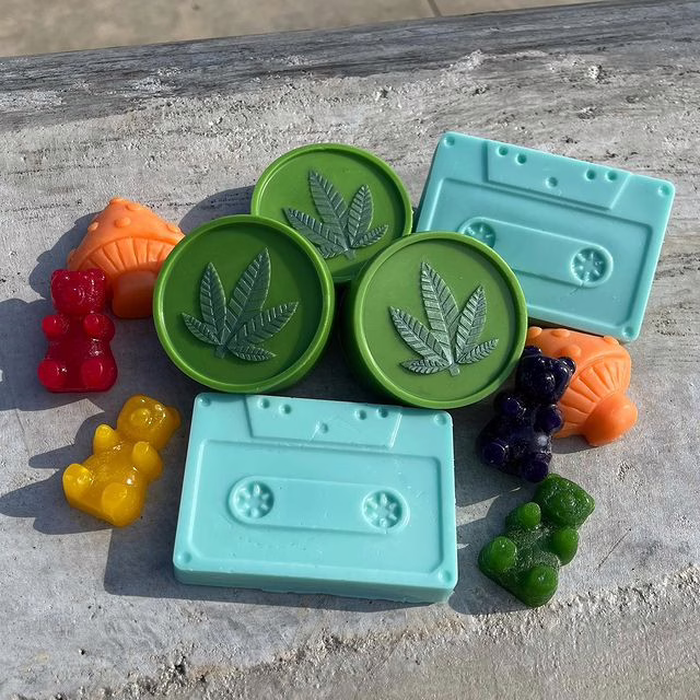 Moxi propose sa wax... et une bougie d'aromathérapie