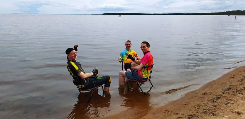 Séance de récupération avec les mollets dans un lac !