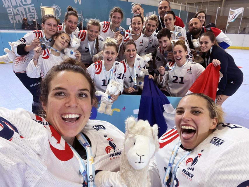 L'équipe de France senior femme vice-championne du monde de roller hockey 2022