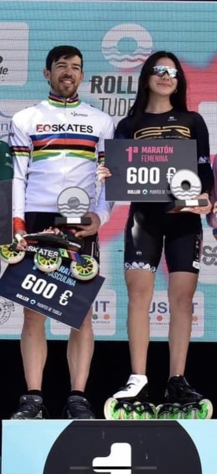 Les vainqueurs hommes et femmes du marathon roller Tudela 2023