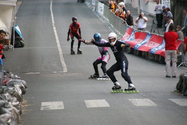 Freinage dans une descente au championnat du monde à Lyon