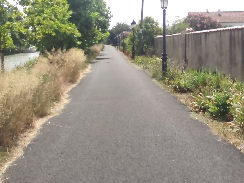 La piste est lisse par endroit