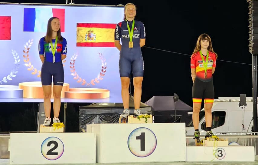 Podium juniors B femmes de la course à points sur route du championnat d'Europe roller course 2023