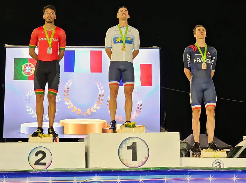 Podium de la course à points sur route du senior homme du championnat d'Europe de roller course 2023