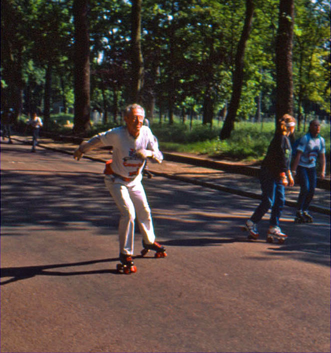 Sam Nieswizski patine au bois de Boulogne en 1987