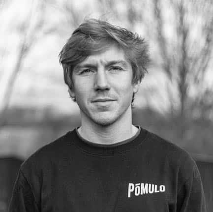 Sam Crofts en Powerslide Imperial Pro au Panama