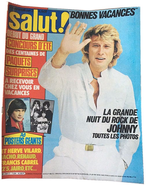 Renaud chausse les patins à roulettes dans Salut!