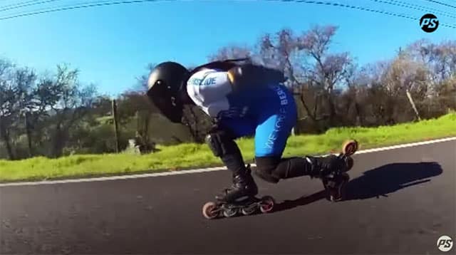 Miriam Fatmi lors d'une session de roller descente en Espagne