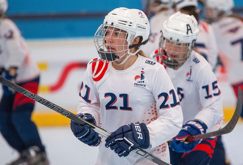 Léna Rault sous les couleurs de l'équipe de France de roller hockey