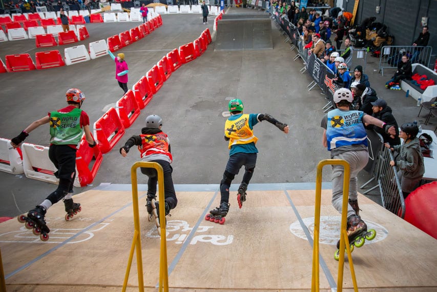 Départ du skatecross au Caen BMX Indoor 2024