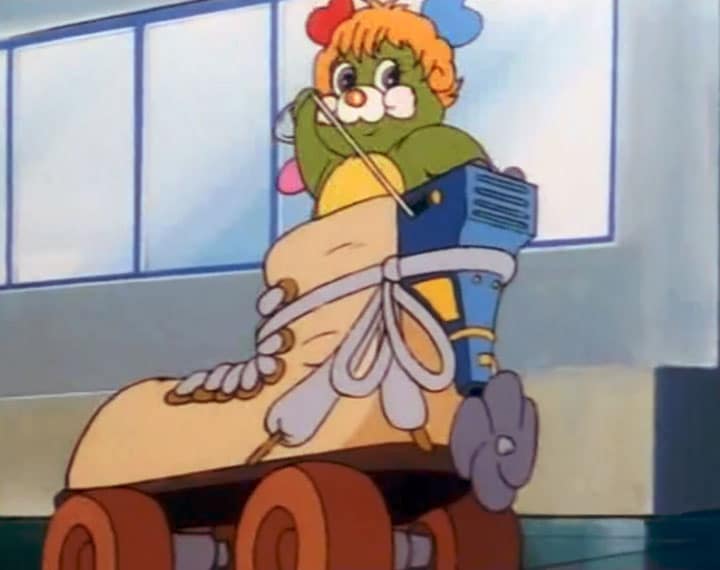 Les Popples chaussent les patins à roulettes