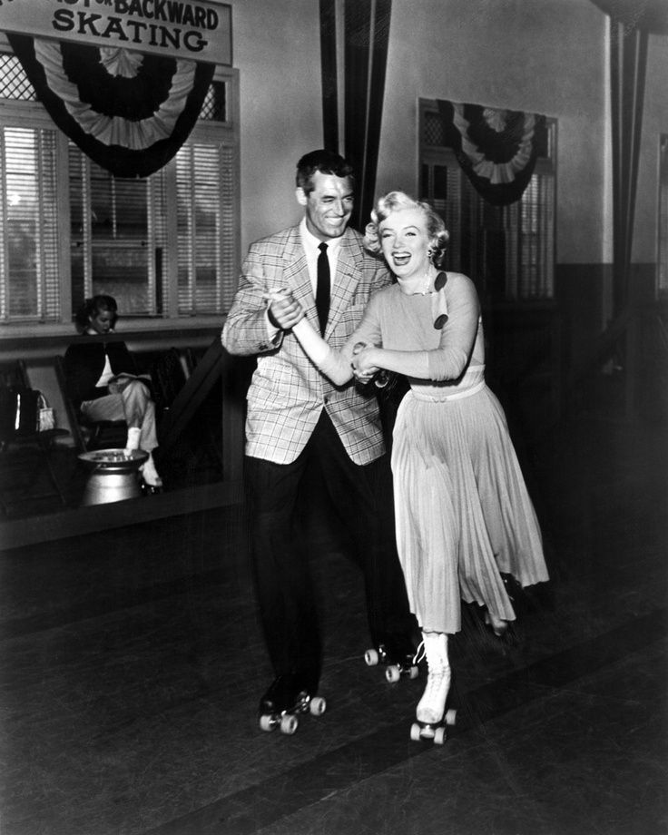 Cary Grant et Marylin Monroe sur les patins à roulettes dans Monkey Business (1952)