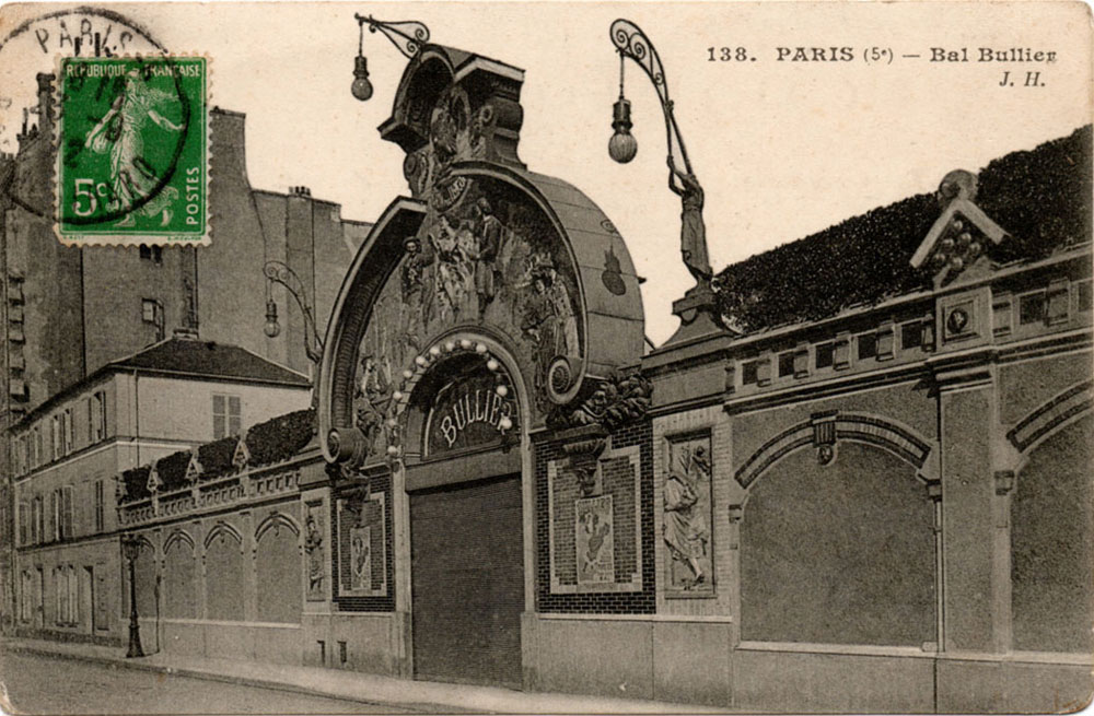 L'entrée des Bals Bullier en 1912