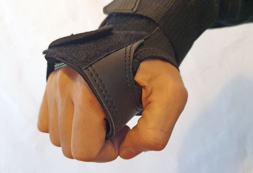 la protection de poignet vue de face