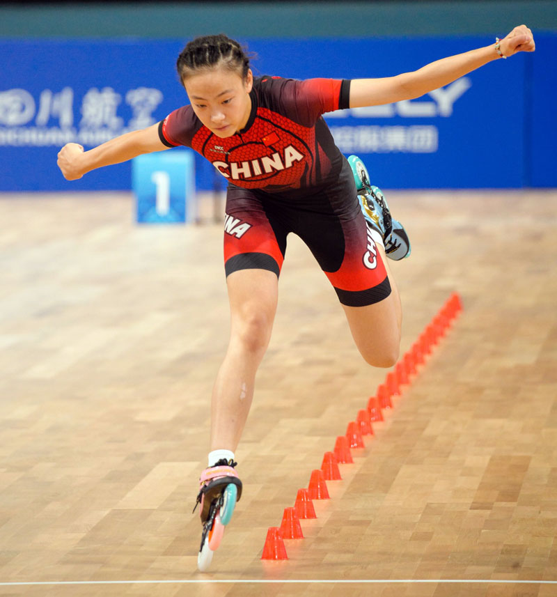 Patineuse chinoise en slalom vitesse des World Games 2025