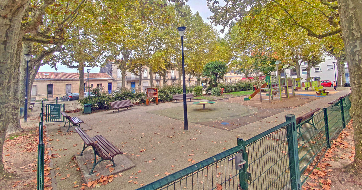 L'aire de jeux de la place Simiot à Bordeaux en 2025