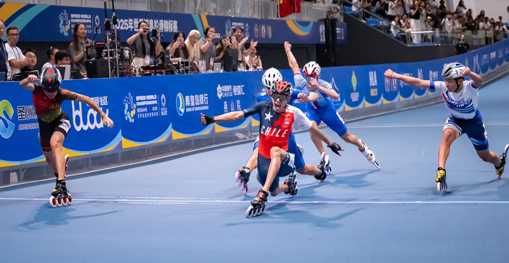 Le Chili remporte le 3000 m relais junior homme au championnat du monde de roller course 2025