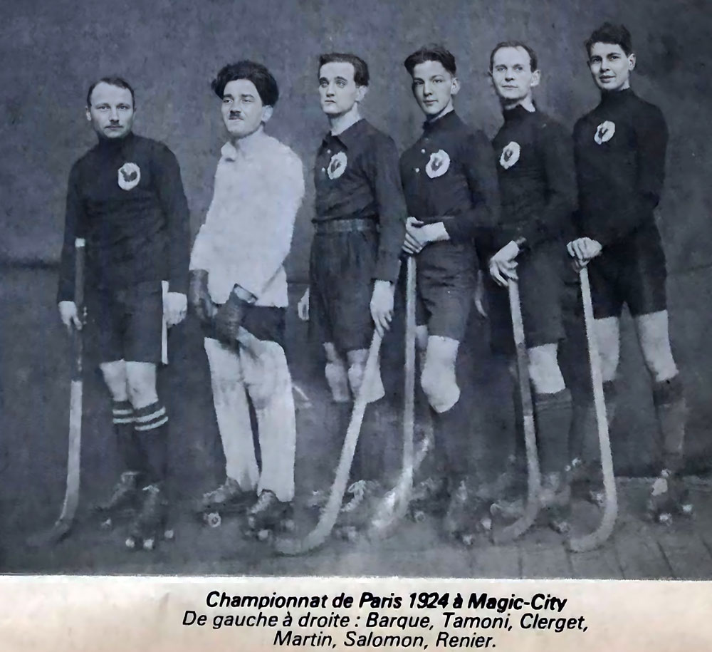 L'équipe de rink hockey du PHC au championnat de Paris en 1924 au skating-rink de Magic City