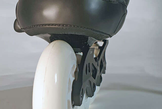 Le FR Skates SL Seven vu de face