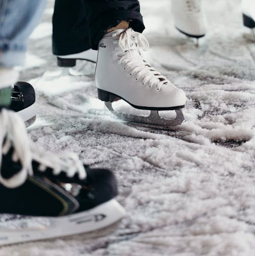 Patins à glace de hockey et d'artistique