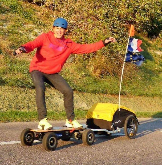 En skateboard électrique