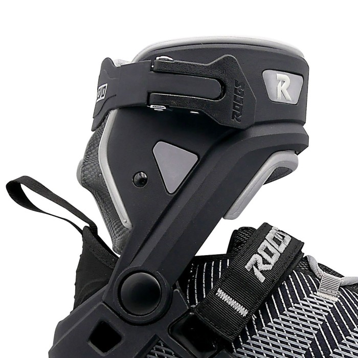 Vue latérale du cuff du Roces R-Evo 90