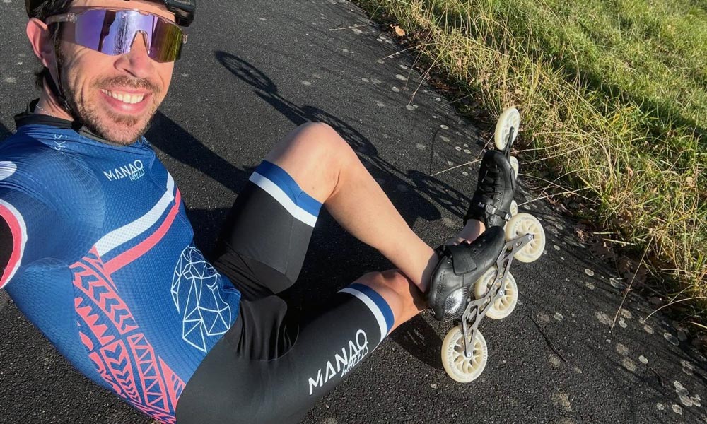 Nolan Beddiaf en session d'entraînement avec les roues Manao Niu