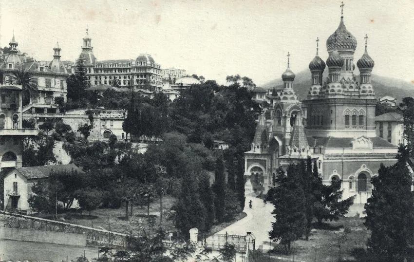 L'église orthodoxe à proximité de l'hôtel Imperial