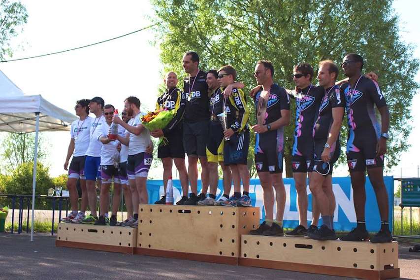 Podium équipe 6 heures Troyes roller 2014