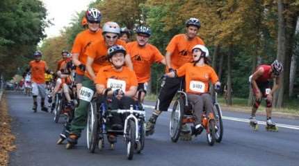 Paris-Bruxelles 2014 en roller et en fauteuil roulant : le défi de Mobile en ville !
