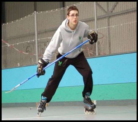 Apprendre le pivot en roller-hockey