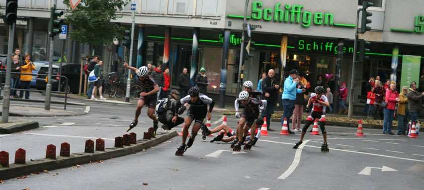 Arrivée acrobatique au marathon roller de Cologne