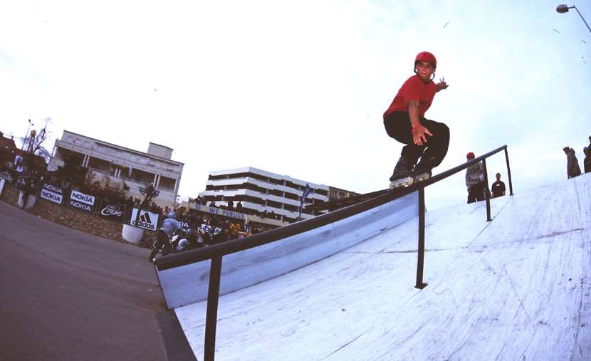Anthony Avella Anthony Avella sur un rail