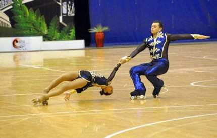 Le bronze pour Camélia Chérifi et Thomas Picard en couple artistique en 2012