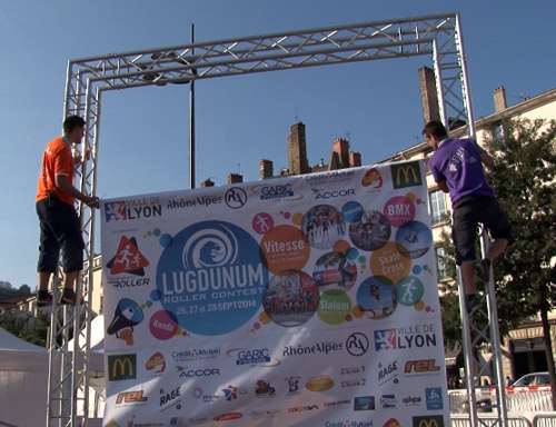 Mise en place de la bannière des partenaires au Lugdu 2014